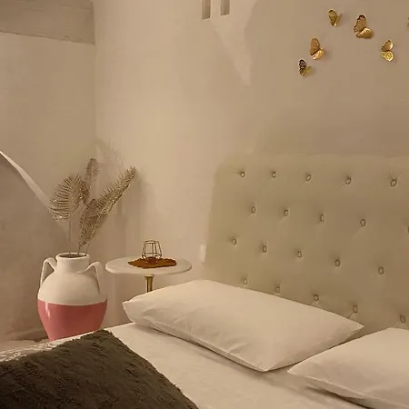 Nenetta & 4* Monopoli