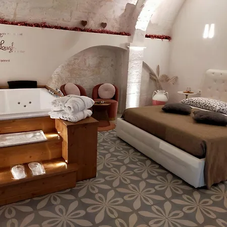 Nenetta & 4* Monopoli