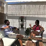 Nenetta & בית הארחה