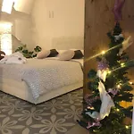 Nenetta &