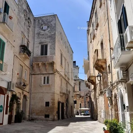 Nenetta &