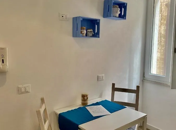 Nenetta & מונופולי